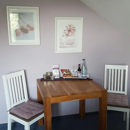 Отель B Six Зике